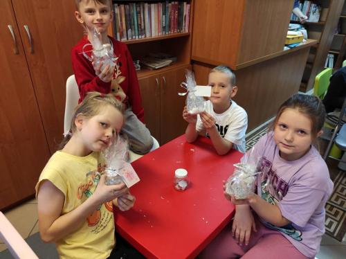 598653036_1293756326127688_5355399167750509693_n