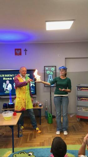 7d1d64f4-9648-47e9-bff1-aad7b8ffe0af